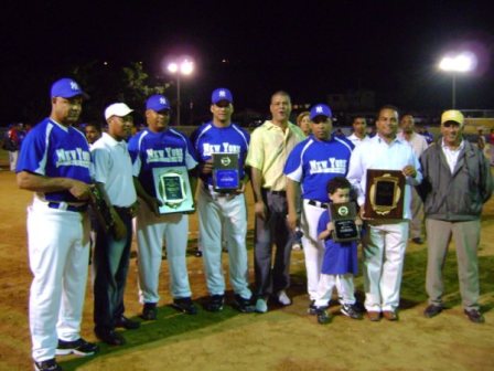 CELEBRAN CON ÉXITO SEGUNDO CLÁSICO SOFTBOL 