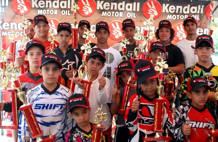 PILOTOS CATEGORÍAS MENORES TRIUNFAN EVENTO NACIONAL MOTOCROSS
