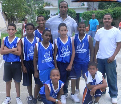 MEDINA GUÍA EQUIPO TIENDA JIMÉNEZ TRIUNFO TORNEO BALONCESTO 