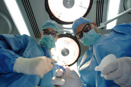 CIRUJANOS PLÁSTICOS DE LA INFOMACIÓN