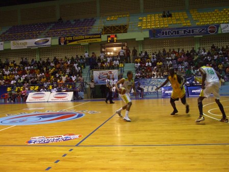EQUIPOS COTORRAS, BATEY REANUDAN SERIE FINAL BALONCESTO PUERTO PLATA 