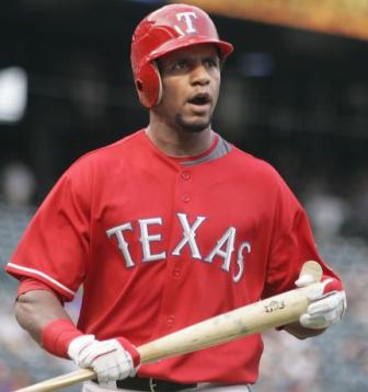 JULIO BORBÓN ANUNCIA ENTRADA A JUEGO EQUIPO ÁGUILAS CIBAEÑAS 