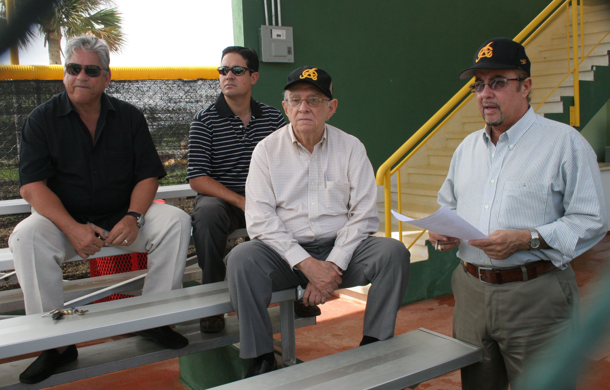 CONTRATACIÓN TONY PEÑA MANAGER MARLINS; CONFIRMARÁ DILONÉ DIRIGENTE AGUILAS CIBAEÑAS