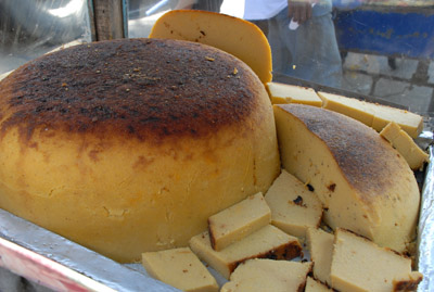 “COMO L`AREPA AZUANA”