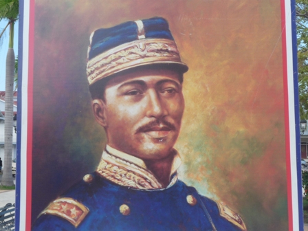 LOS SABLAZOS DEL GENERAL