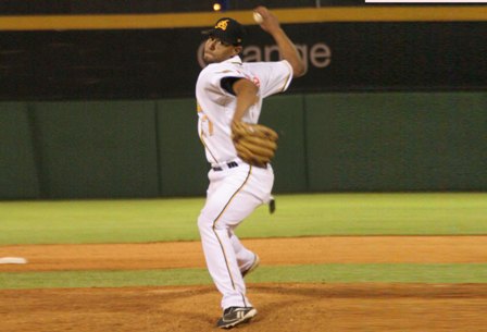 TJ PEÑA ANUNCIA ACCIONARÁ DESDE TEMPRANO EQUIPO AGUILAS CIBAEÑAS