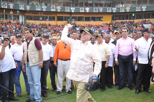 HIPOLITO MEJÍA ASEGURA APOYARÁ ACTIVIDADES DEPORTIVAS
