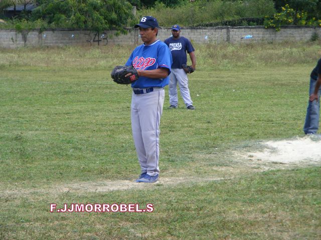 EQUIPO SOFTBOL ACDPP GANA COMUNIDAD CANDELÓN, LUPERÒN