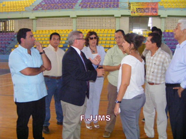 GOBIERNO ORDENA REPARAR PALACIO DE LOS DEPORTES PUERTO PLATA
