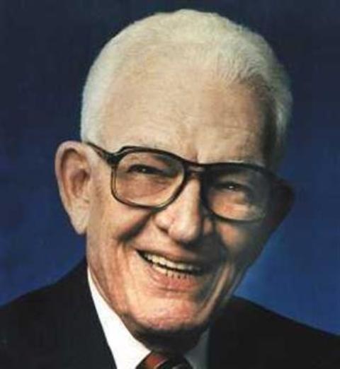 JUAN BOSCH: LA PÉRDIDA DE UN HÉROE