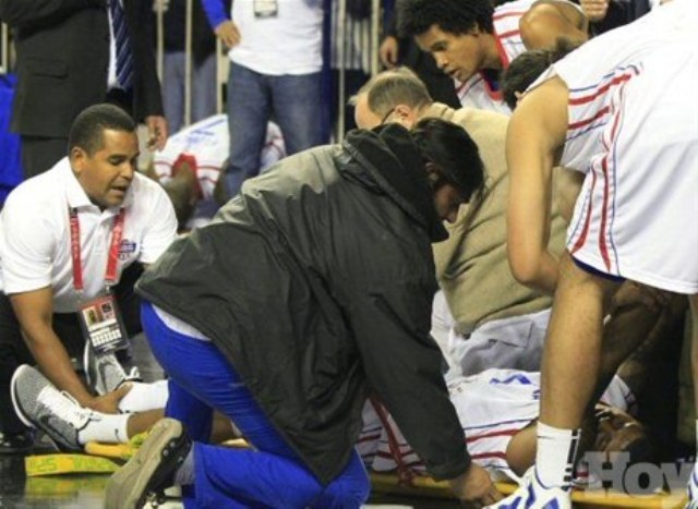 EDGAR SOSA SUFRE ROTURA PIERNA; DOMINICANA VENCE PANAMÁ