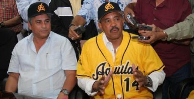 ÁGUILAS FELICITAN TONY PEÑA EXALTACIÓN SALÓN DE LA FAMA BÉISBOL LATINO