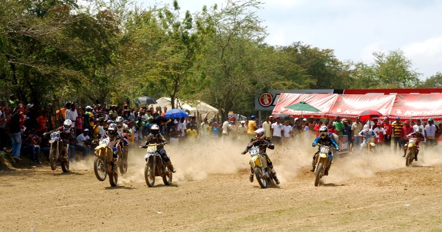 CHACON, BRITO GANAN COMPETENCIAS MOTOCROSS SEMANA SANTA