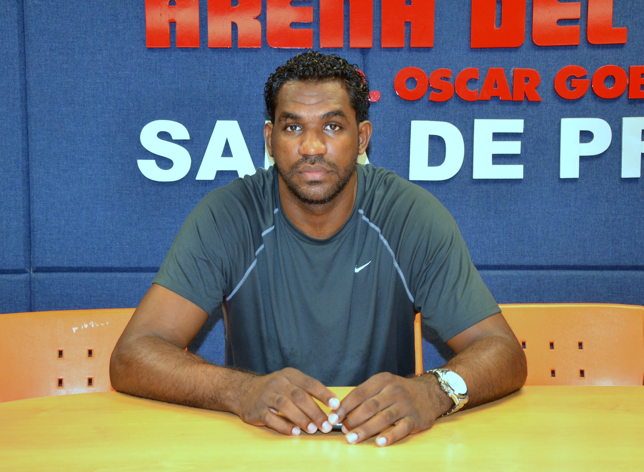 MARLON MARTINEZ ABANDONA EQUIPO ACCIONA BALONCESTO SANTIAGO