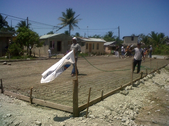CONSTRUYEN CANCHA DEPORTIVA SECTOR EL JAVILLAR
