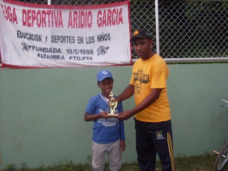 Celebran convivio béisbol infantil en Altamira