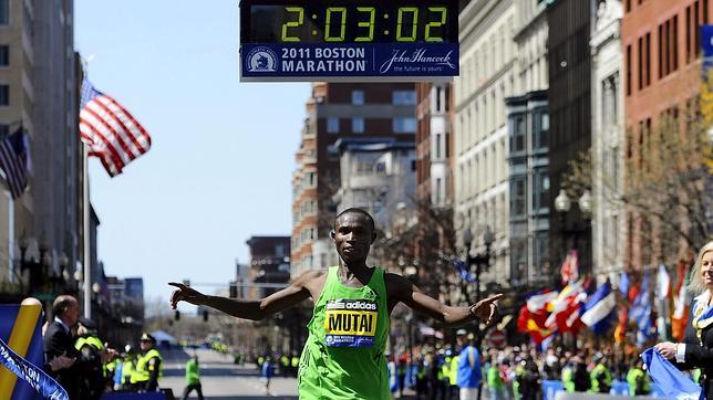 Maratón de Boston, el más antiguo del mundo es sacudido por explosiones terroristas