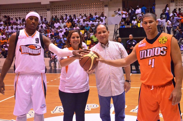 Indios derrotan a Huracanes y clasifican a la final del Circuito Norte de la LNB