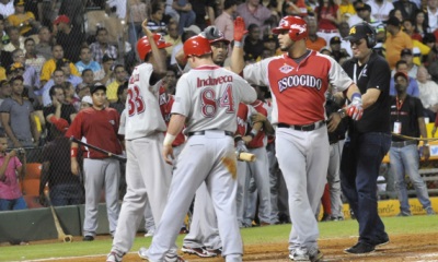 Leones se imponen a domicilio a las águilas con bateo oportuno y el pitcheo de Valdez