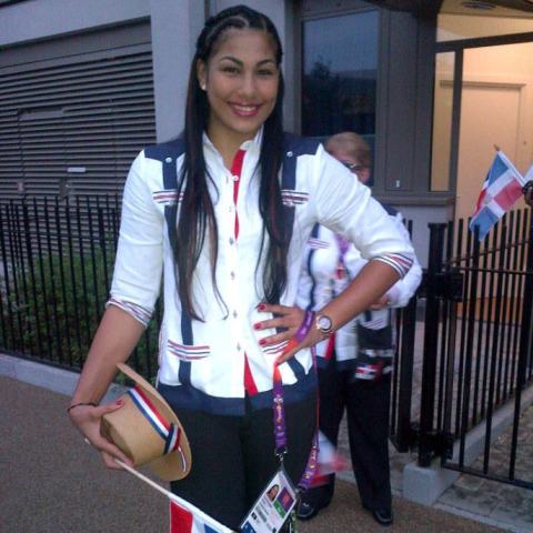 Lesión de voleibolista puertoplateña causa conmoción