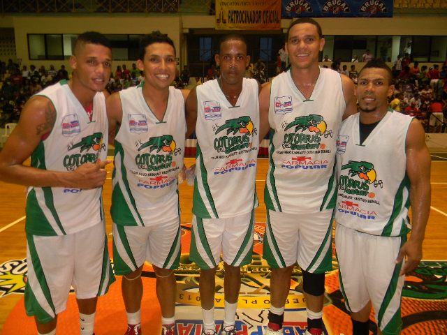 Cotorras del Gustavo avanzan a la final Basket Superior de PP