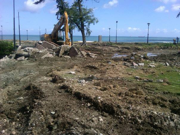 Algo Huele Mal en la Puntilla