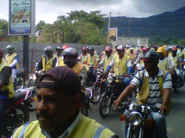 ¡Motoconcho y caos!