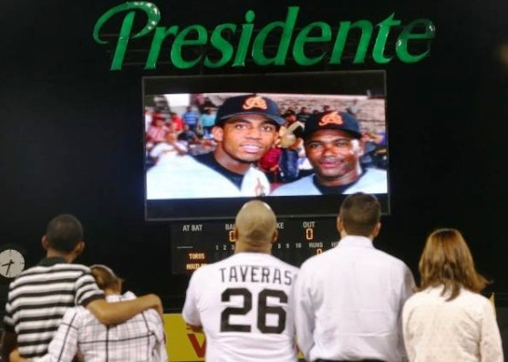 Águilas Cibaeñas rinden tributo al fallecido jugador Oscar Taveras previo al partido ante los Toros del Este