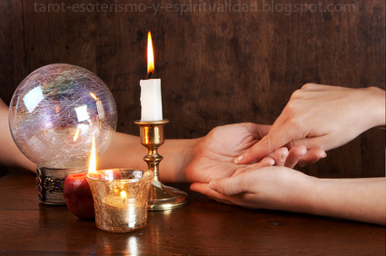 Tras la Bola de Cristal