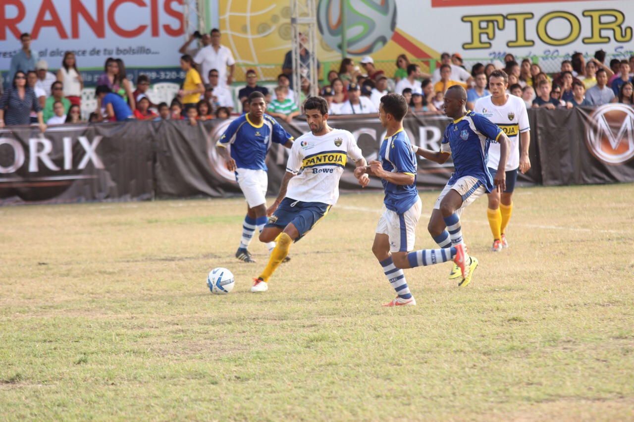 Atlántico FC se impone al Atlético Pantoja logrando su primera victoria en casa con un gol de Víctor Polanco