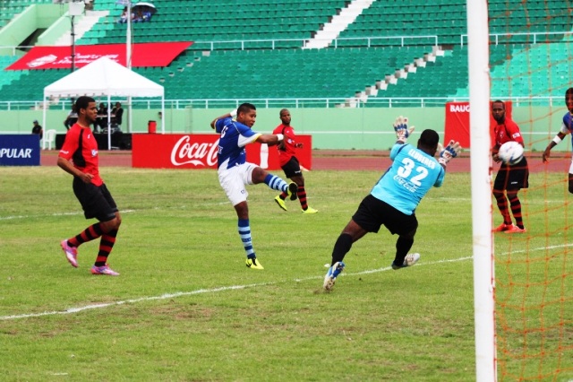 Con solo 10 hombres el onceno Atlántico FC de PP le gana al Bauger FC pasando a la final de la Liga Dominicana de Futbol