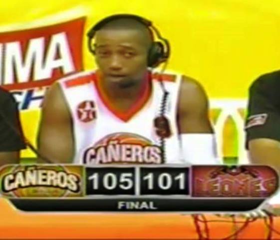 Puertoplateño Kelvín (El Pollito) Peña llegó anoche a los dos mil 64 puntos anotados en la LNB