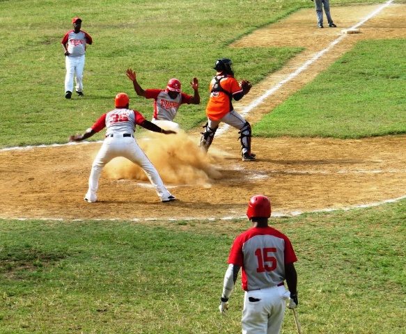 Liga de Verano reasigna partidos suspendidos donde 4 equipos se jugaran clasificación este fin de semana