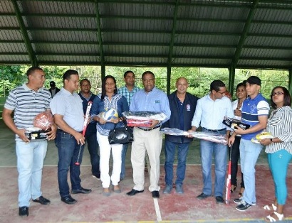 Ministro de deportes visita Puerto Plata y dispone reparar instalaciones afectadas por lluvias