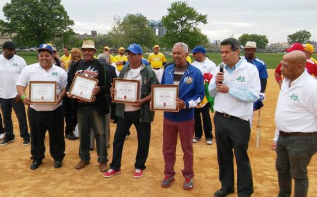Arrancó el XXXII Torneo de Softbol de la Liga de Puerto Plata en New York