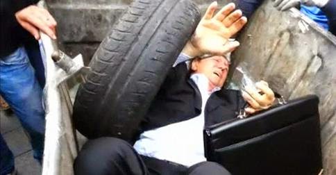 ¿En el Mismo Zafacón?