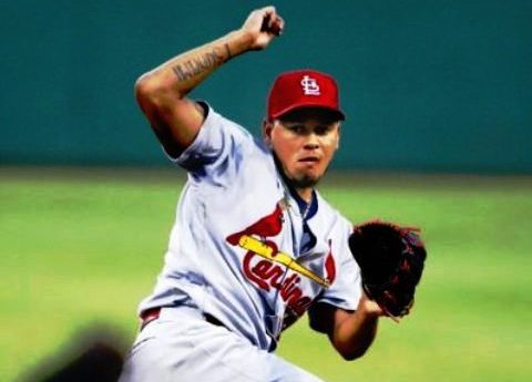 Lanzador Carlos Martínez (El Tsunami) realizará aportes a los afectados por inundaciones en sectores de Puerto Plata  