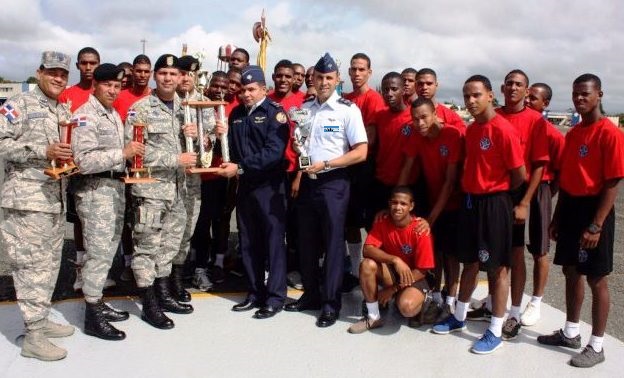 Base aérea de Puerto Plata se proclama gran campeón en juegos militares Intercomandos de la FARD