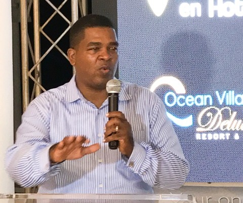 Periodista del ámbito turístico presenta página de reservas hoteleras en línea para ciudadanos dominicanos