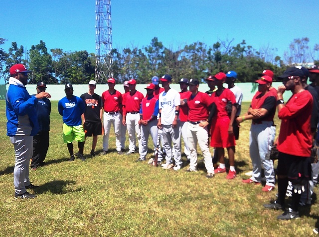 Tiburones del Norte iniciaron sus entrenamientos con miras a conquistar campeonato Liga de Béisbol Verano