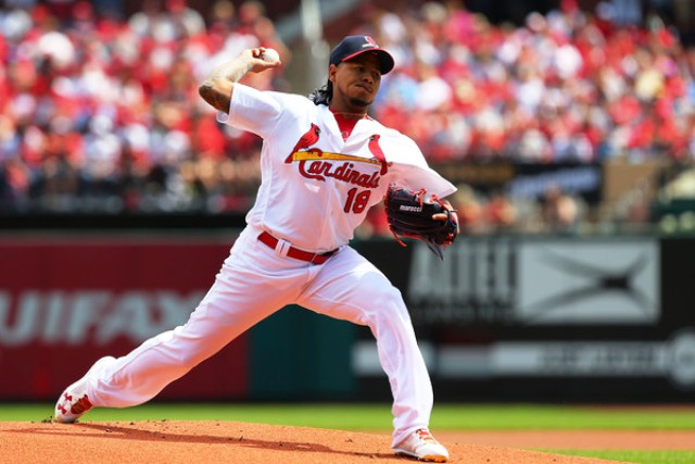 Puertoplateño Carlos Martínez sigue lanzando de forma excelente en Grandes Ligas