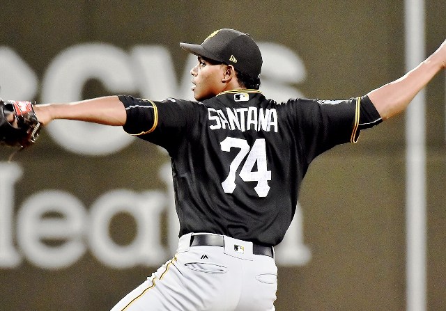 Joven pitcher de Puerto Plata se convierte en el dominicano 702 que es subido a Grandes Ligas