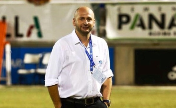 Director técnico del Atlántico FC Nahuel Bernabei asegura que el orden táctico le dio la primera victoria a “La Maquina Azul.