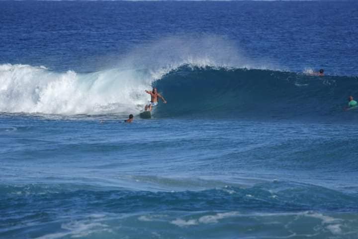 Escuelas de Surf en Cabarete invitan a toda la población visitar playa El Encuentro  