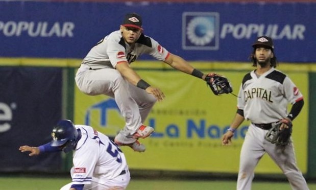 Bateo oportuno del puertoplateño Erik González y buen picheo el Escogido blanquea al Licey