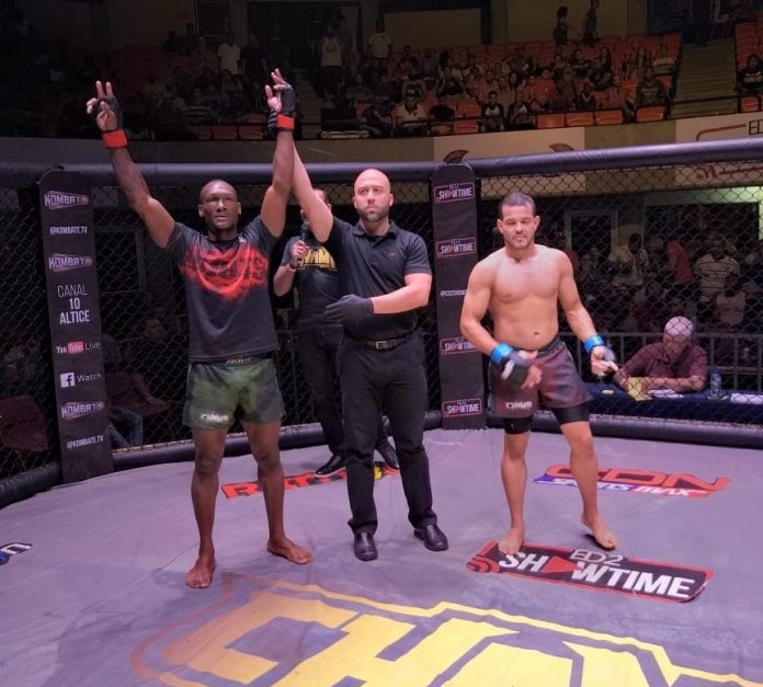 Cinco peleadores puertoplateños vieron acción en cartelera de artes marciales mixtas