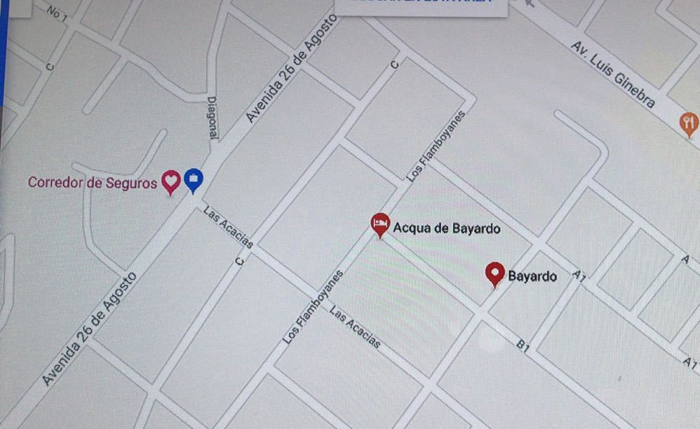 Residencial Bayardo asediado. 