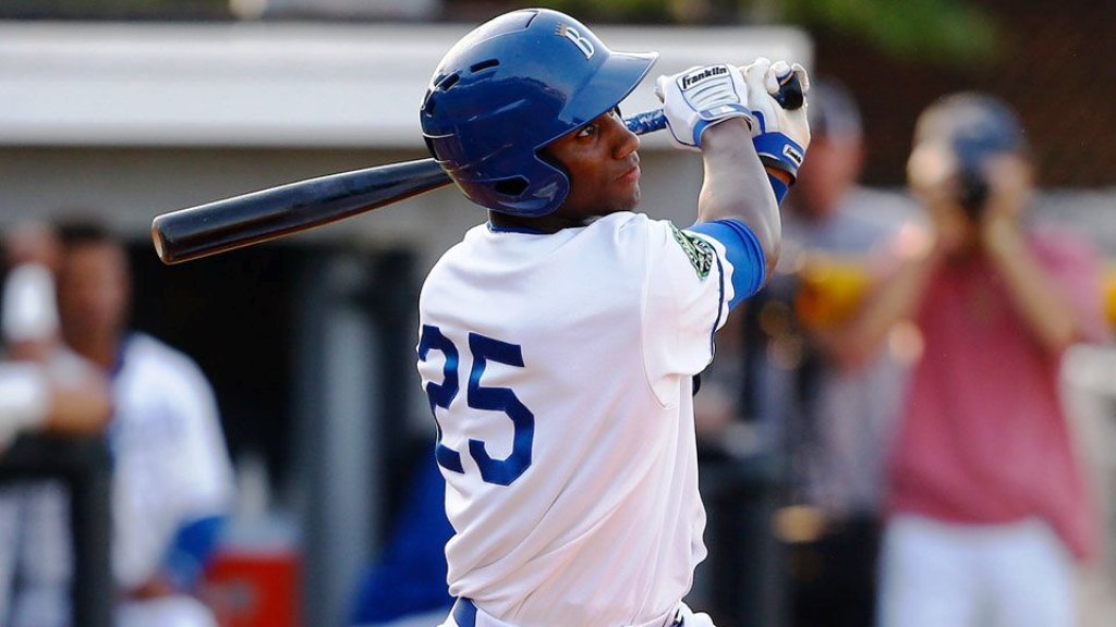 Prospecto puertoplateño Seuly Matías exhibe poder extraordinario en el bate que lo catapultará al estrellato de Grandes Ligas