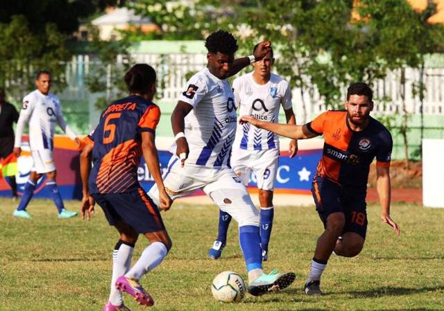 Atlántico FC recibe este sábado en su casa al Atlético San Cristóbal en un partido que estará dedicado a los padres