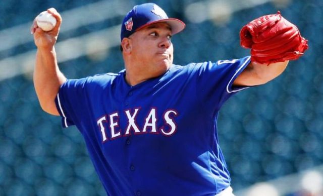 Médicos demanda al lanzador puertoplateño Bartolo Colón quien fue firmado otra vez por los Rangers de Texas